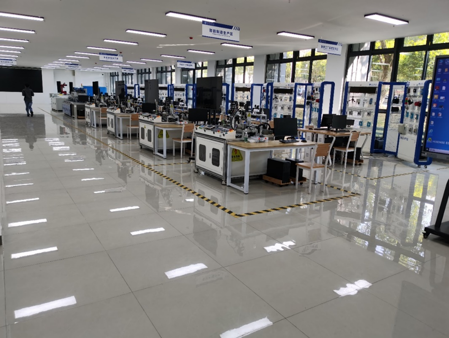 重庆工程职业技术学院大数据与物联网学院 物联网技术研发与应用探索